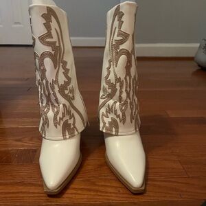 Azalea Boots. Brand New . Size 8.5